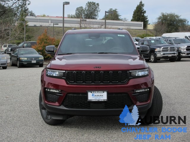 2025 Jeep Grand Cherokee Limited photo 12