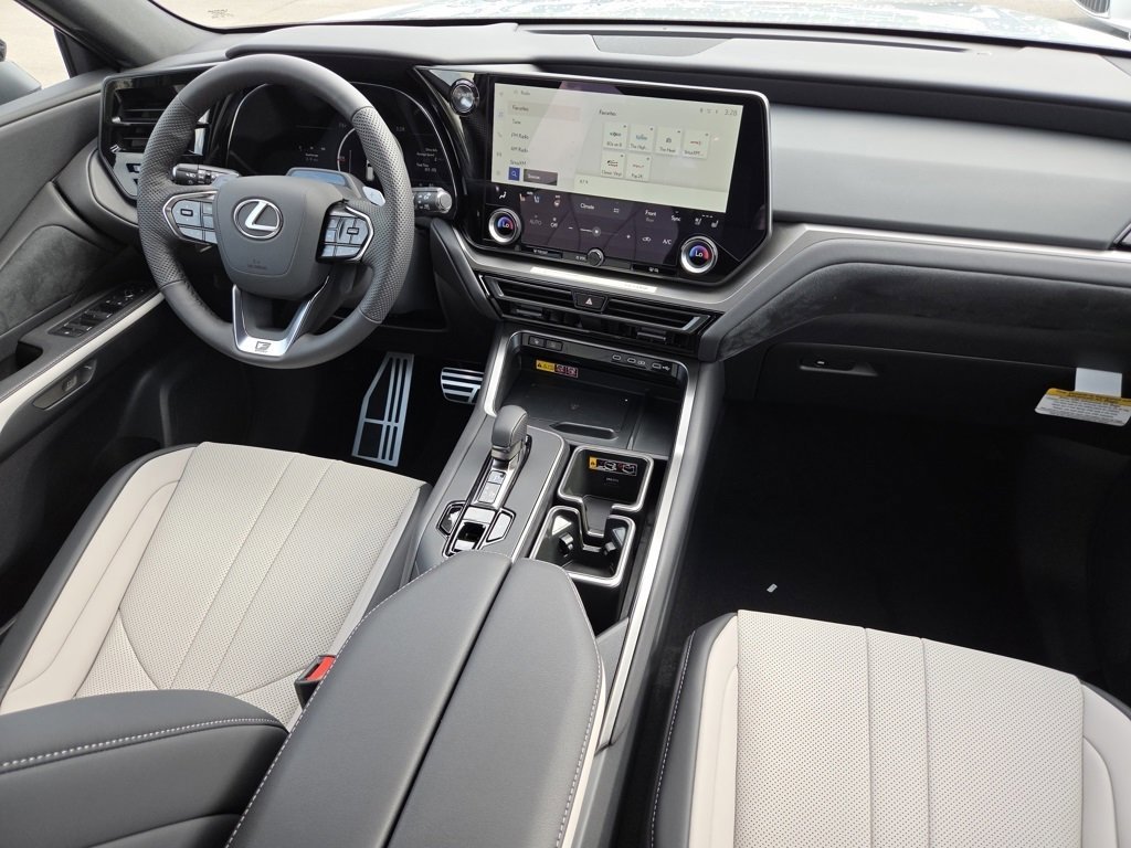 2026 Lexus TX 500h F SPORT Performance Premium photo 29