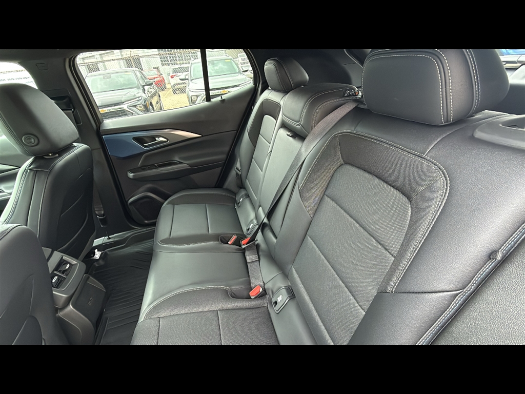 2025 Chevrolet Equinox EV 1LT photo 21