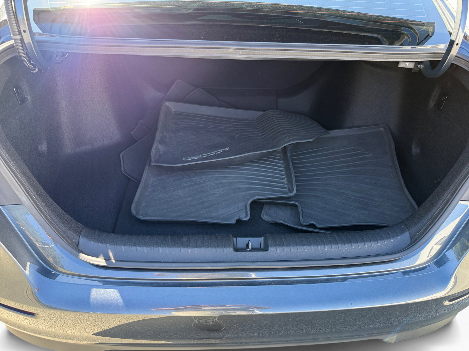 2023 Honda Accord LX photo 17