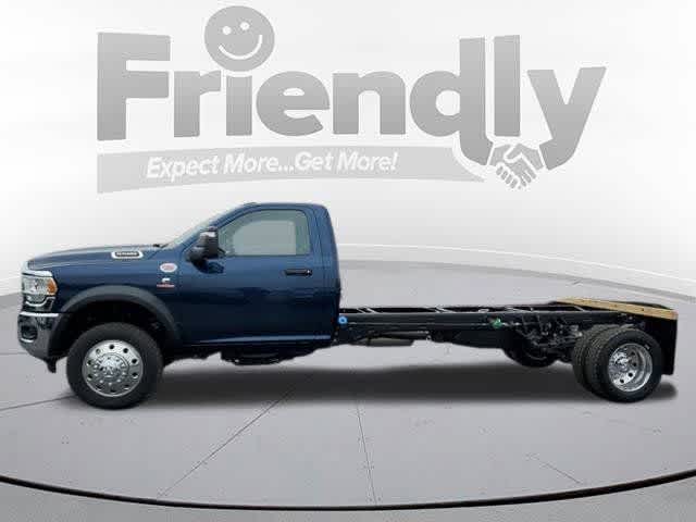 2024 Ram 5500 Tradesman photo 2