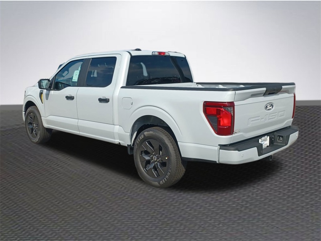 2025 Ford F-150 STX photo 4