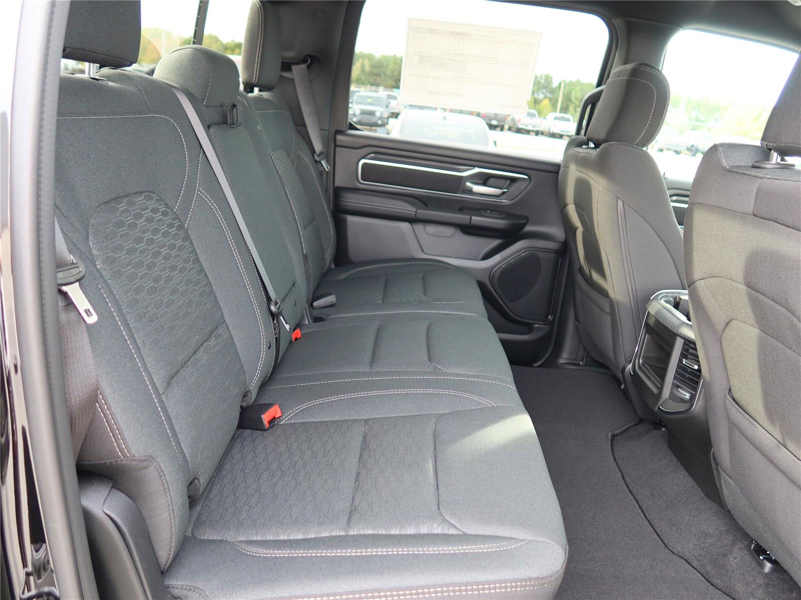 2026 Ram 1500 Big Horn photo 4