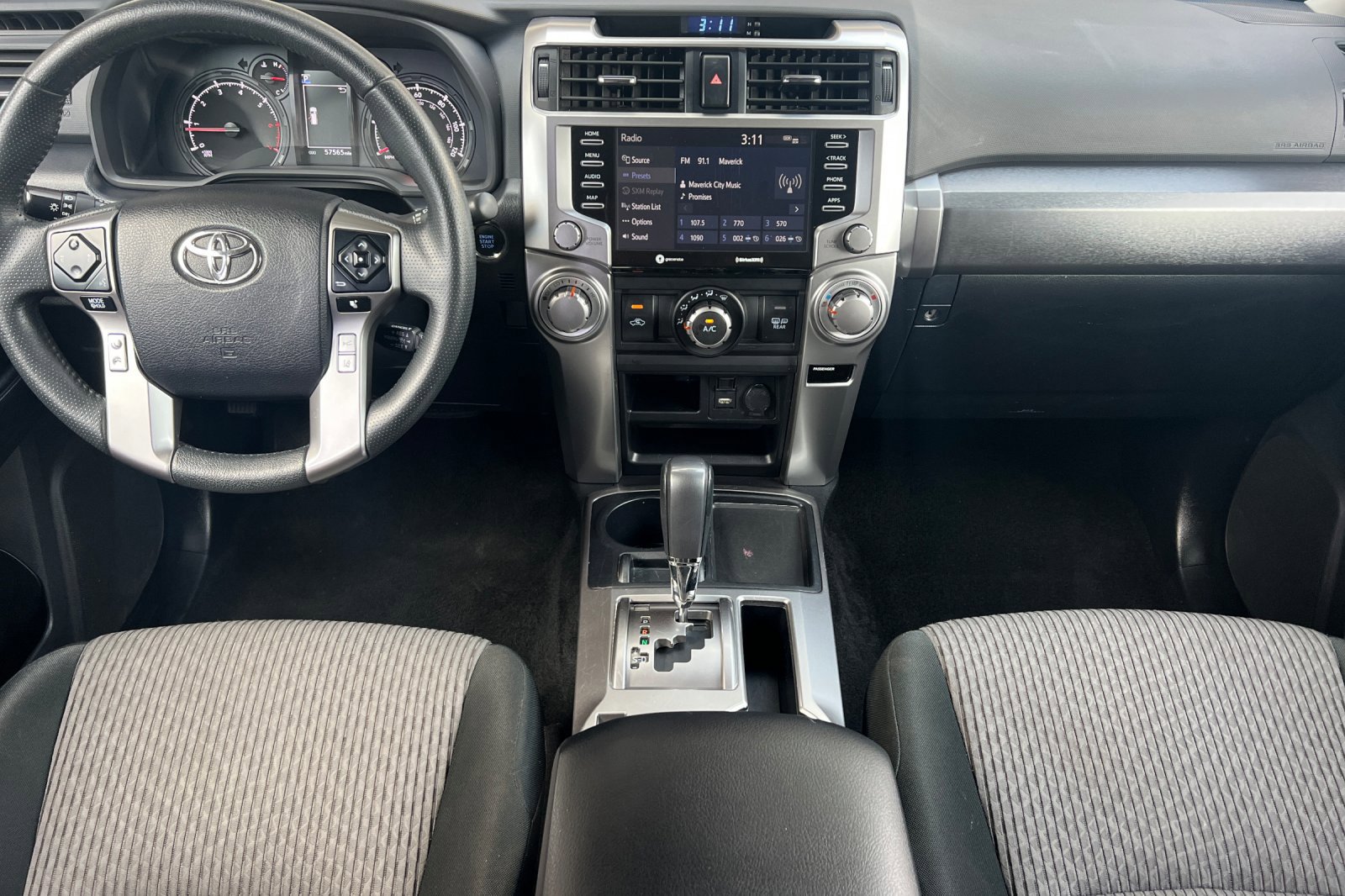 2022 Toyota 4Runner SR5 photo 12