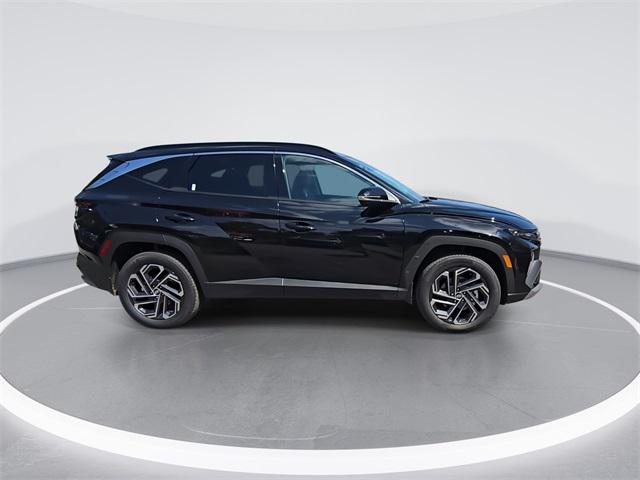 2025 Hyundai Tucson Hybrid Limited photo 2