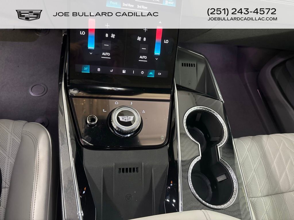 2026 Cadillac Escalade Luxury photo 31