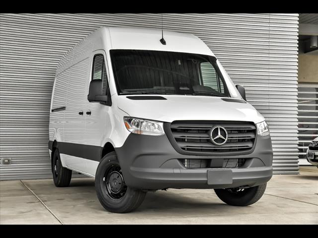 2025 Mercedes-Benz Sprinter Cargo Van Base's photo