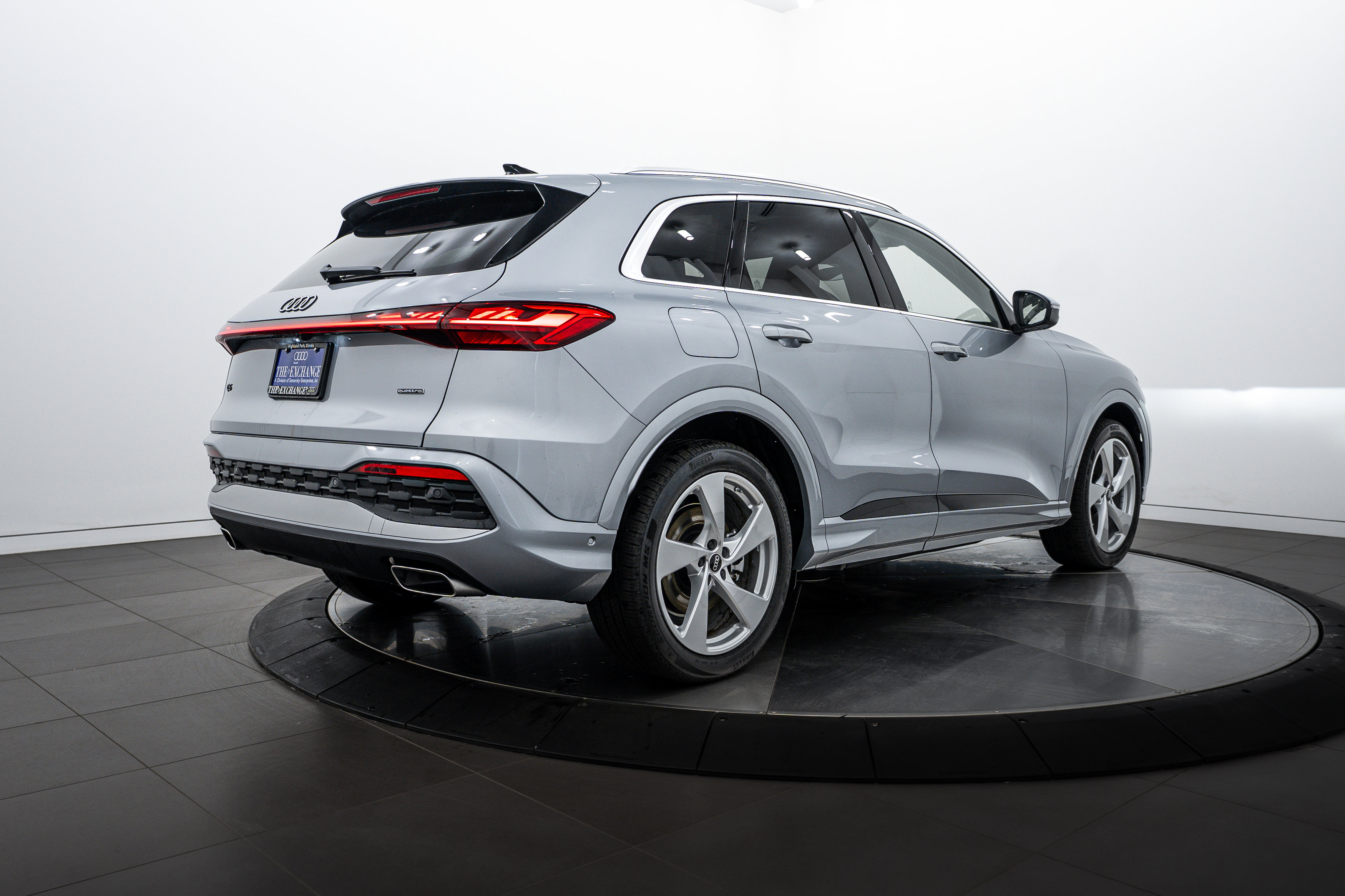 2025 Audi Q5 Premium Prestige photo 3