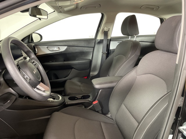 2024 Kia Forte LXS photo 16