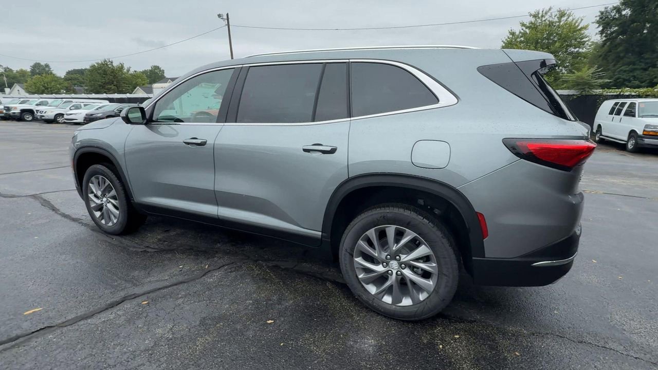 2026 Buick Enclave Preferred photo 6