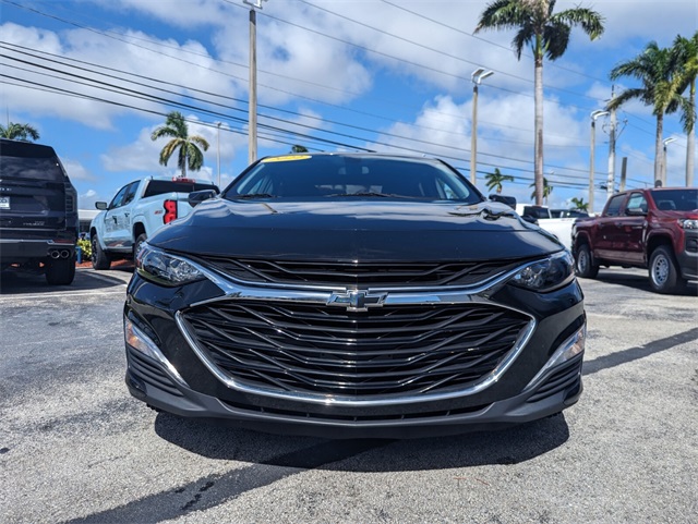 2022 Chevrolet Malibu RS photo 3