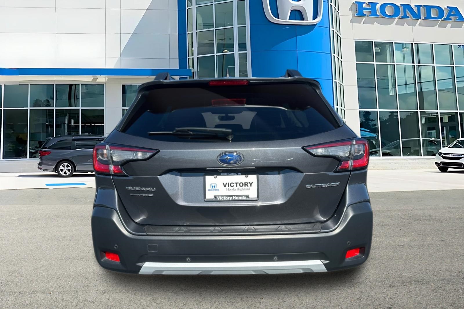 2023 Subaru Outback Limited photo 3