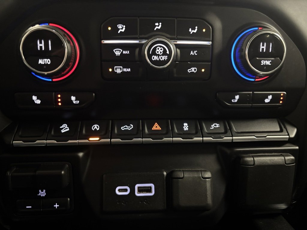 2020 Chevrolet Silverado 1500 LT Trail Boss photo 2