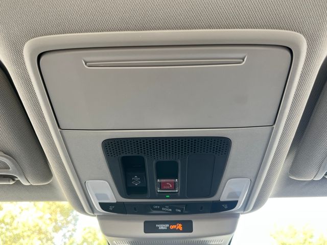 2025 Honda Accord Hybrid Touring photo 29