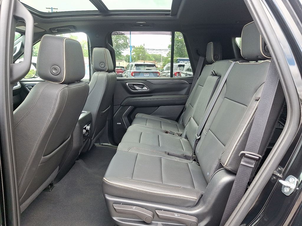 2023 Gmc Yukon SLT photo 10