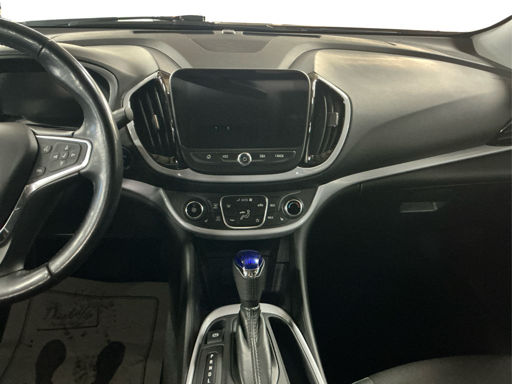 2018 Chevrolet Volt LT photo 17