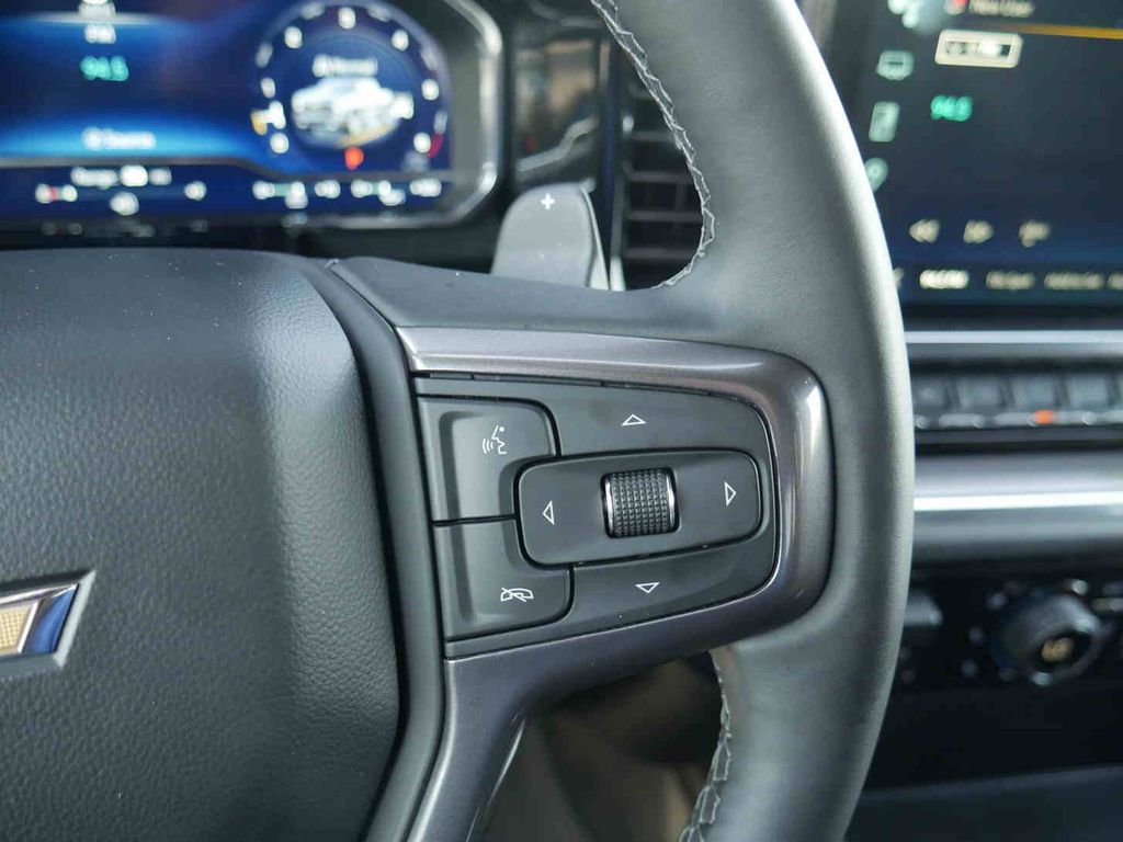 2024 Chevrolet Silverado 1500 High Country photo 32