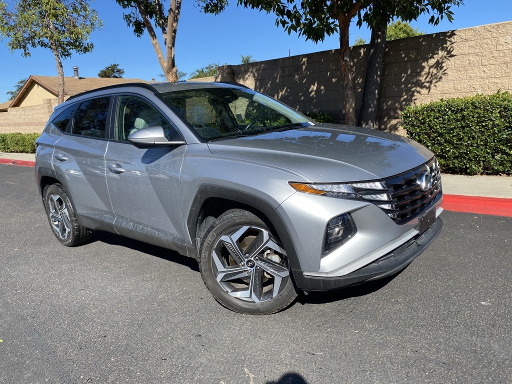 Used 2023 Silver Hyundai SEL image 1