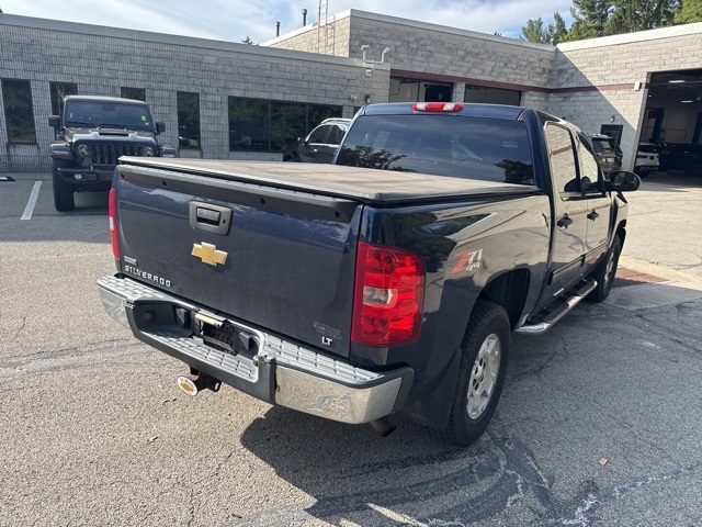 2011 Chevrolet Silverado 1500 LT photo 5