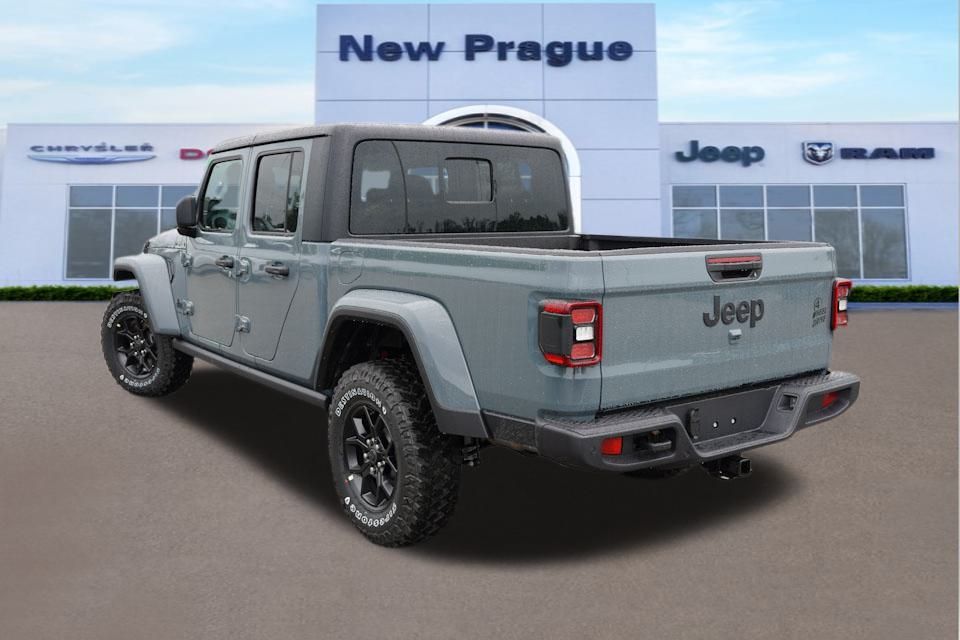 2025 Jeep Gladiator Willys photo 4