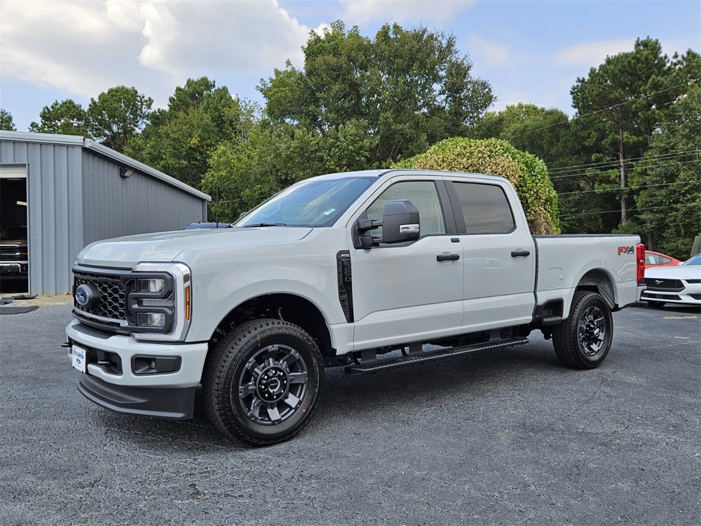 2026 Ford F-250 XL photo 3