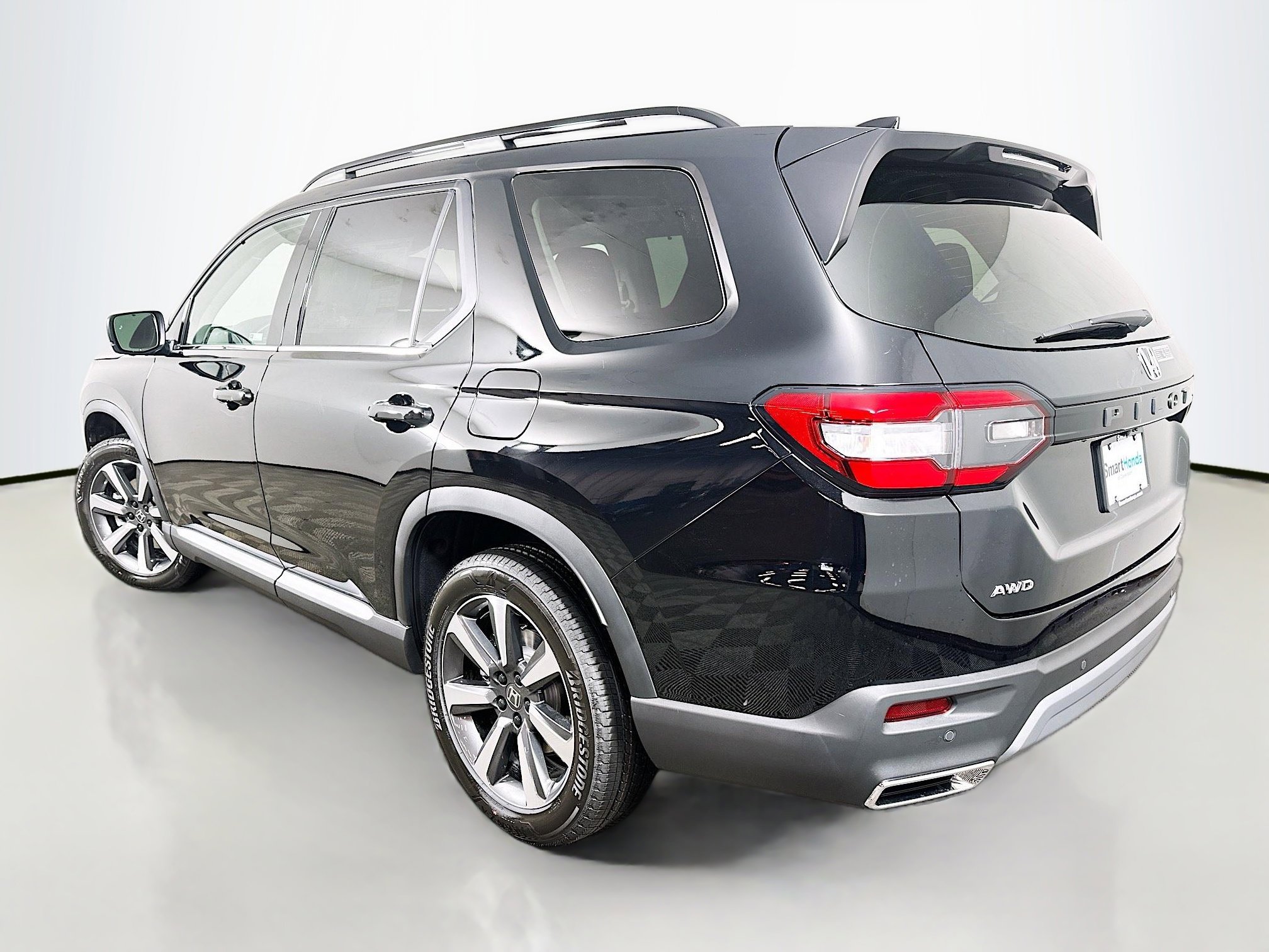 2025 Honda Pilot Elite photo 4