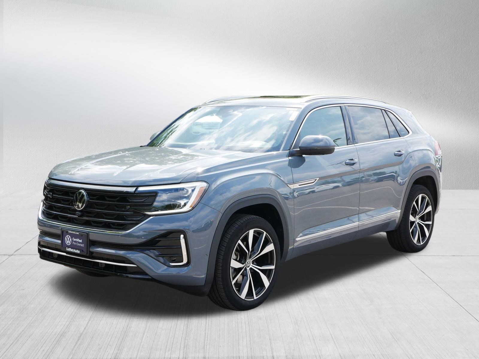 2024 Volkswagen Atlas Cross Sport SEL Premium R-Line photo 3