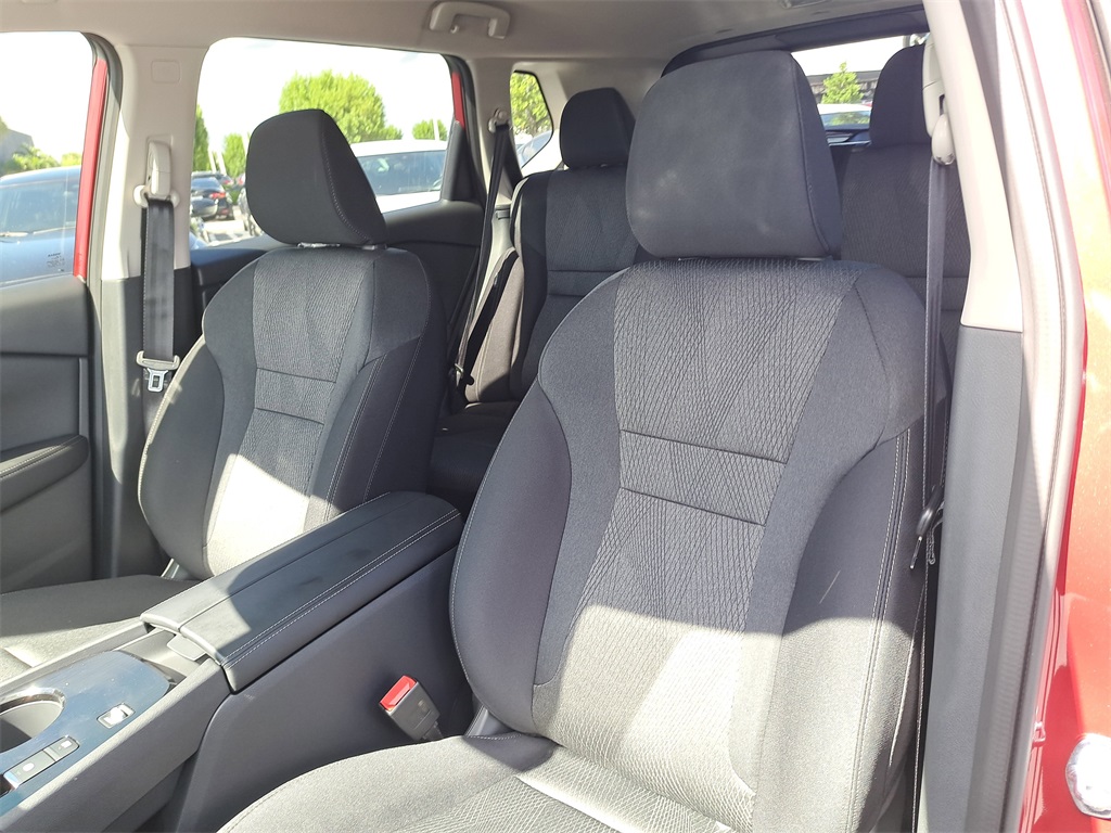 2026 Nissan Rogue SV photo 19