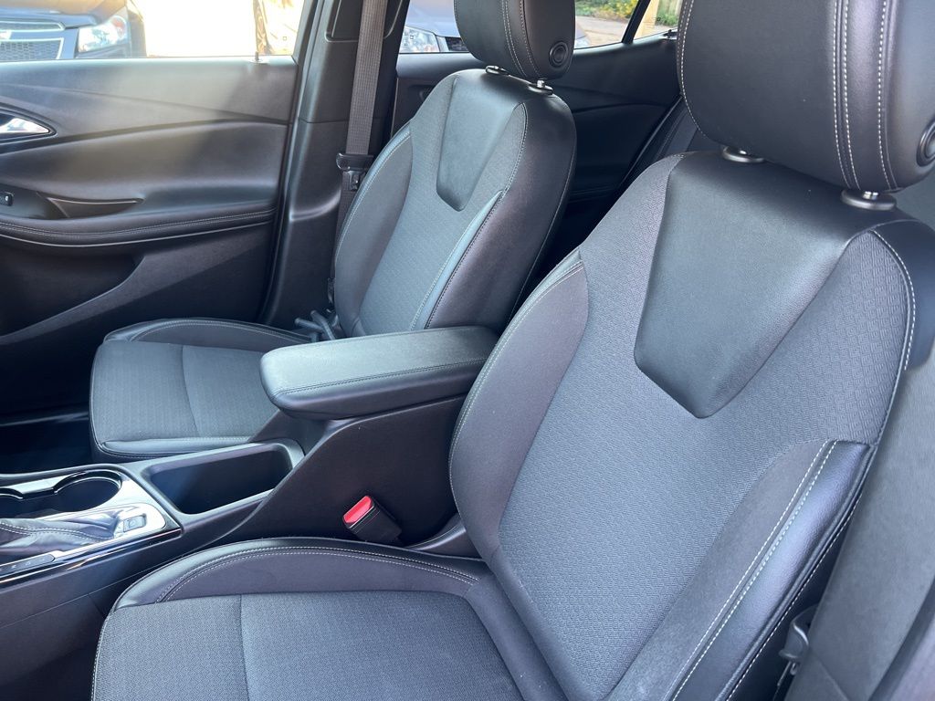 2021 Buick Encore GX Preferred photo 3