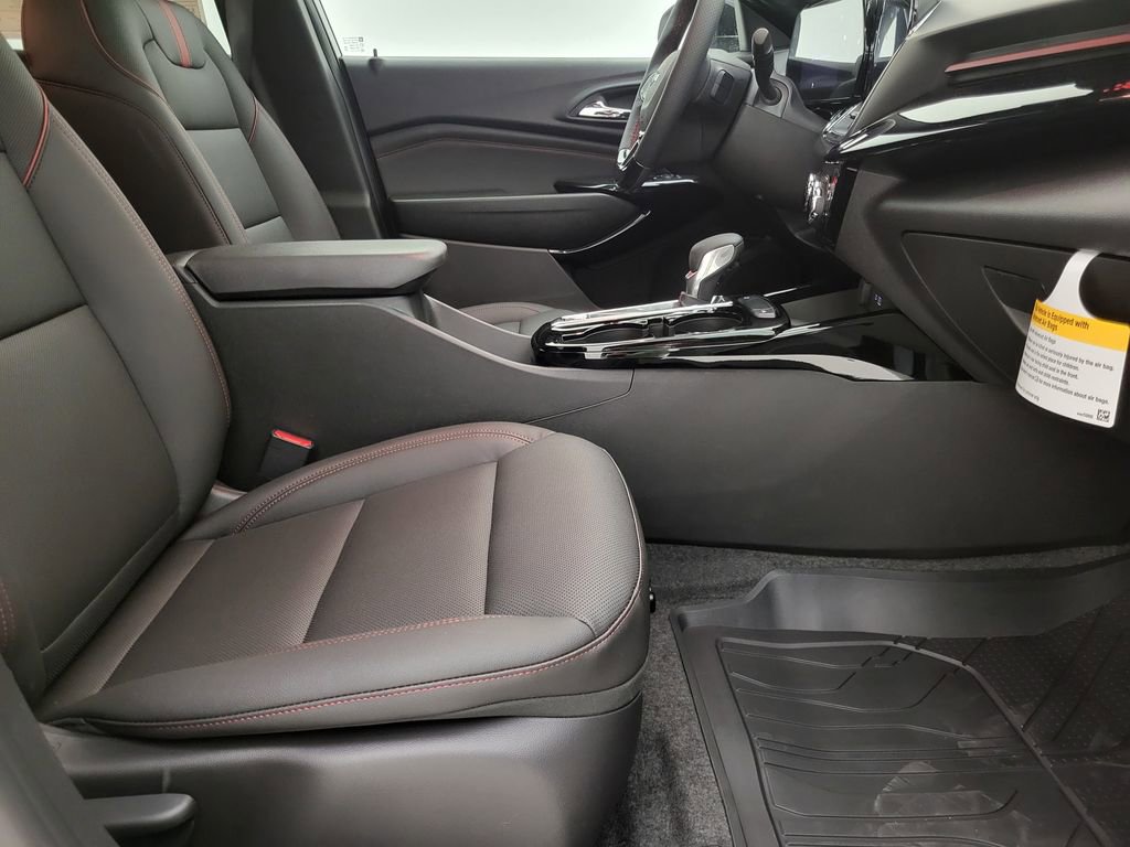 2025 Chevrolet Trax photo 29