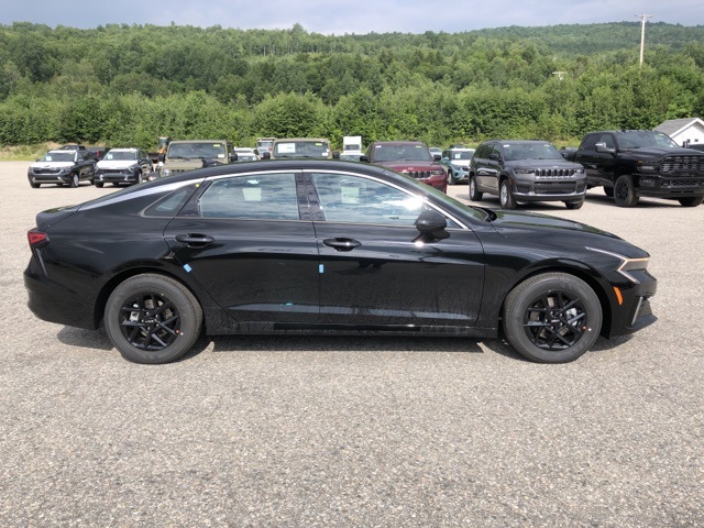 2026 Kia K5 LXS photo 2