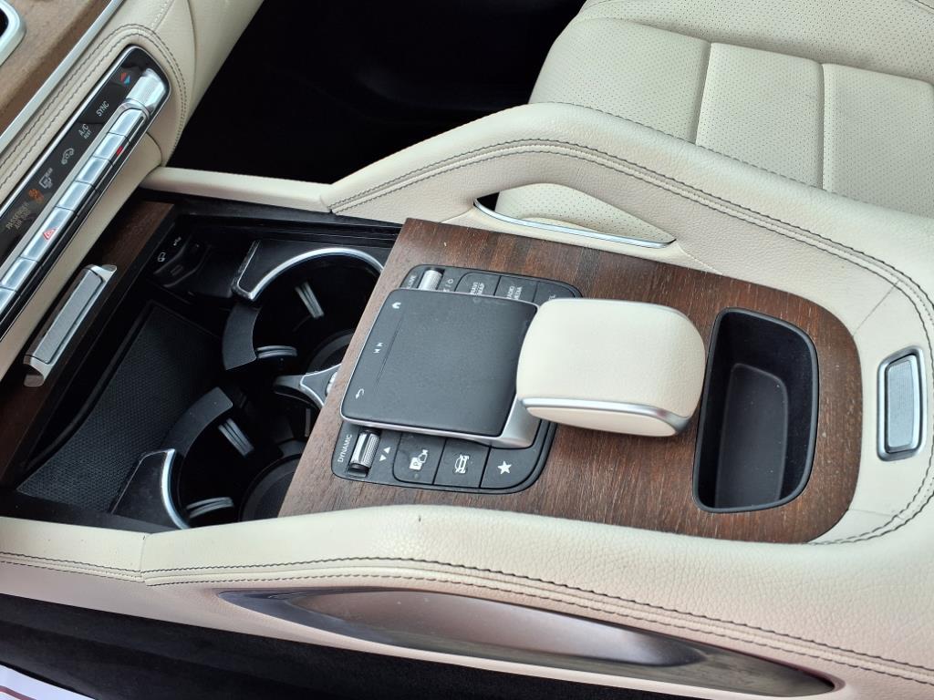 2022 Mercedes Benz GLE 350 4MATIC photo 3