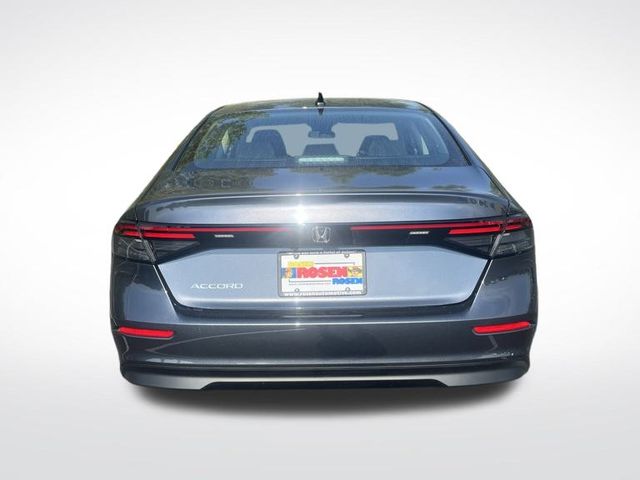 2025 Honda Accord SE photo 3