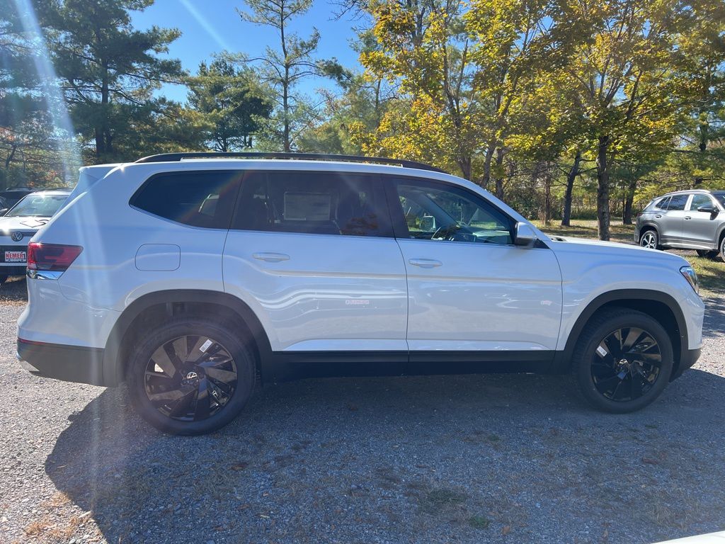 2026 Volkswagen Atlas SE Technology photo 4