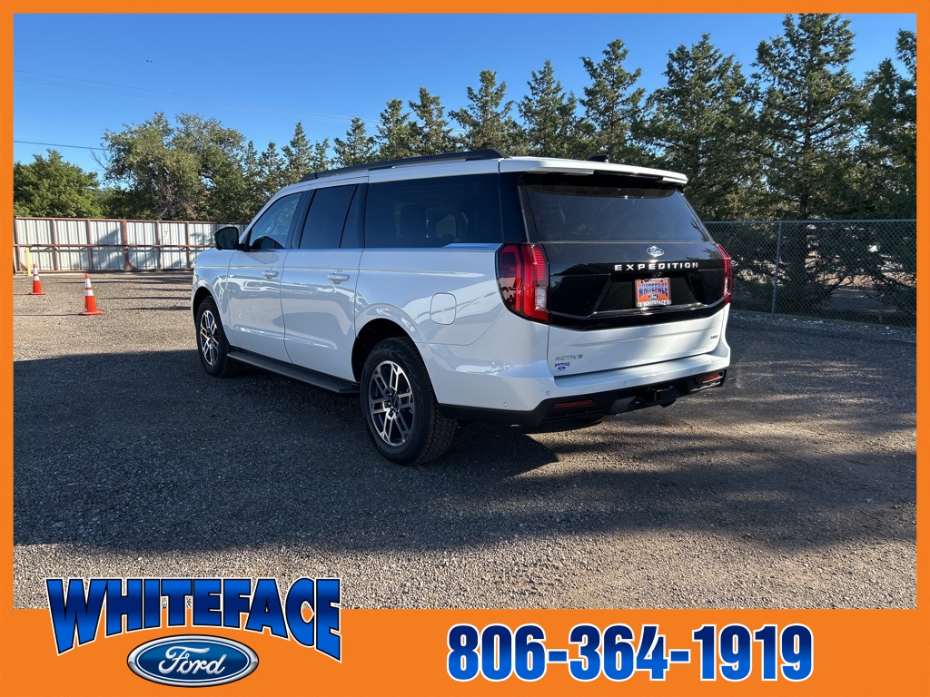 2025 Ford Expedition MAX photo 2