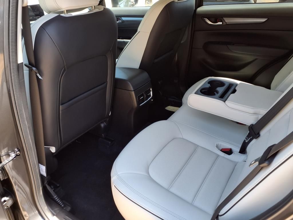 2025 Mazda CX-5 2.5 S Preferred photo 17