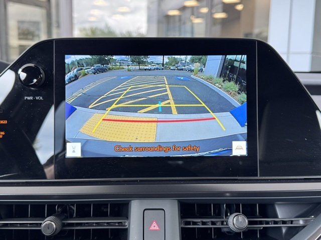 2025 Lexus UX Premium photo 30