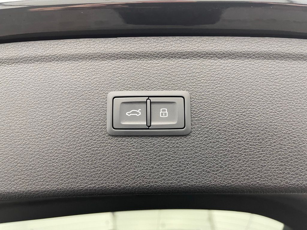 2022 Audi Q5 45 S line Premium photo 33