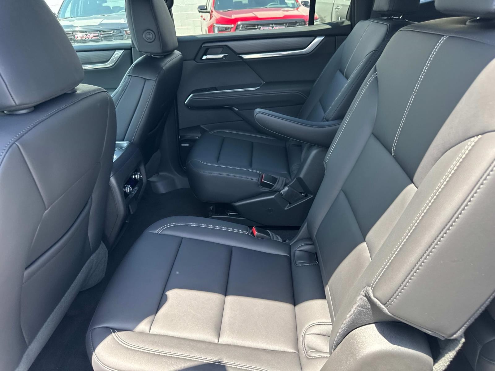 2025 Gmc Acadia Elevation photo 21