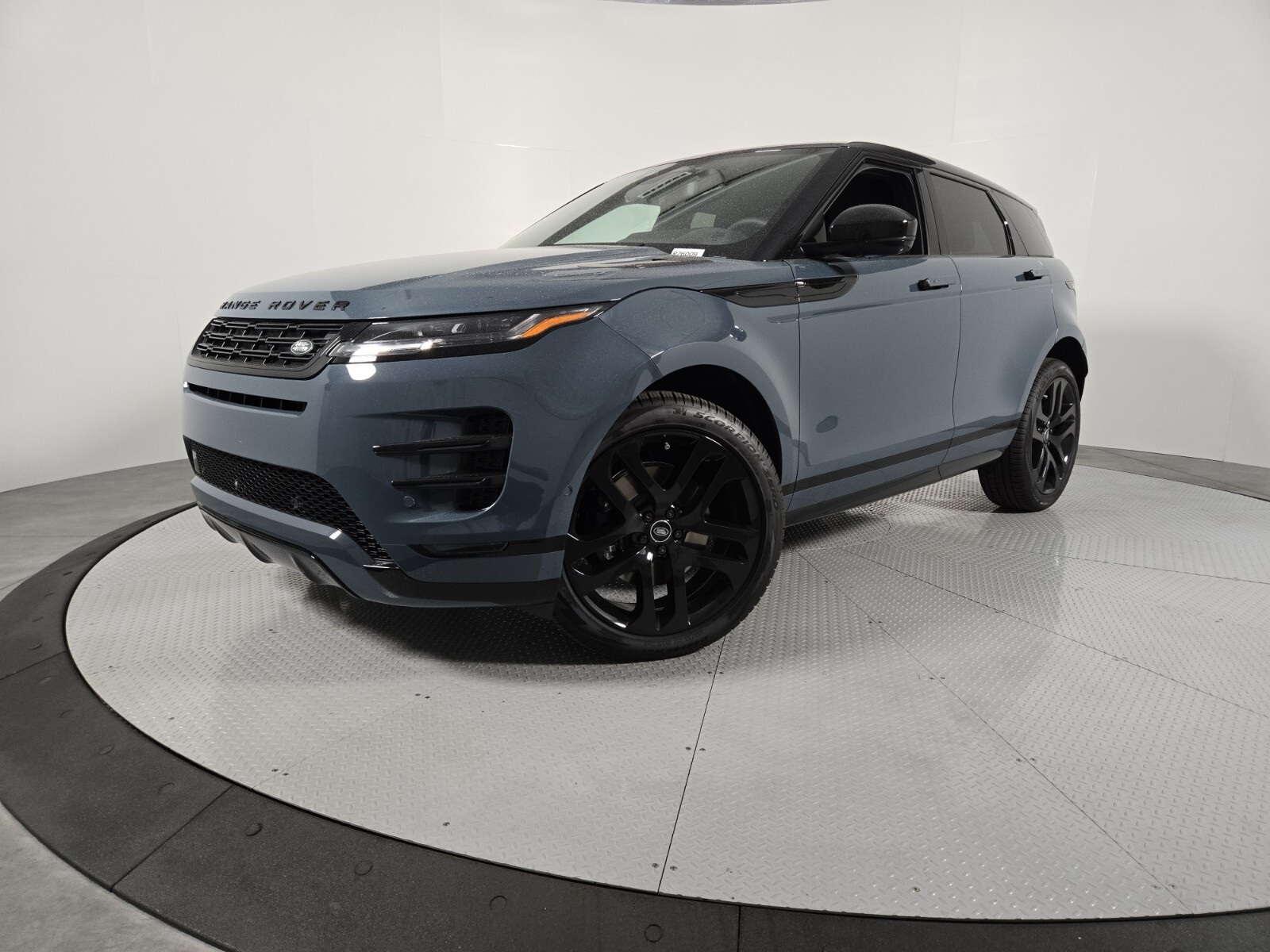 2026 Land Rover Range Rover Evoque