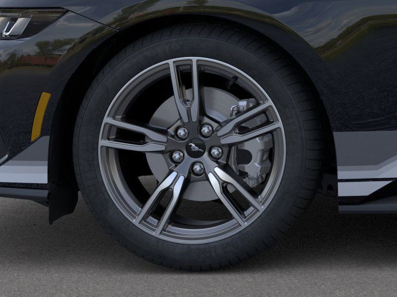 2025 Ford Mustang EcoBoost photo 18