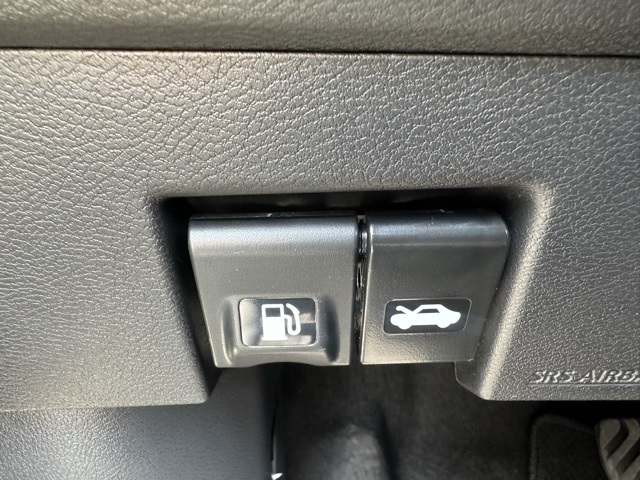2025 Nissan Kicks Play S photo 21