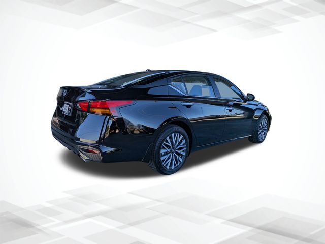 2025 Nissan Altima SV photo 4