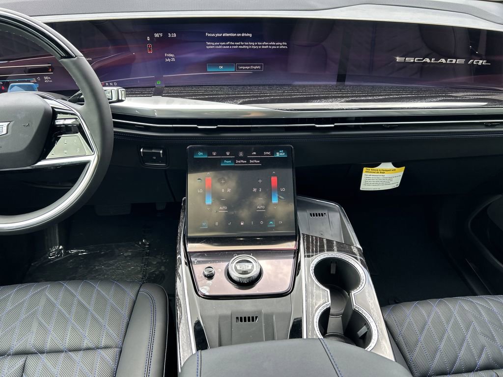 2026 Cadillac Escalade Luxury photo 15