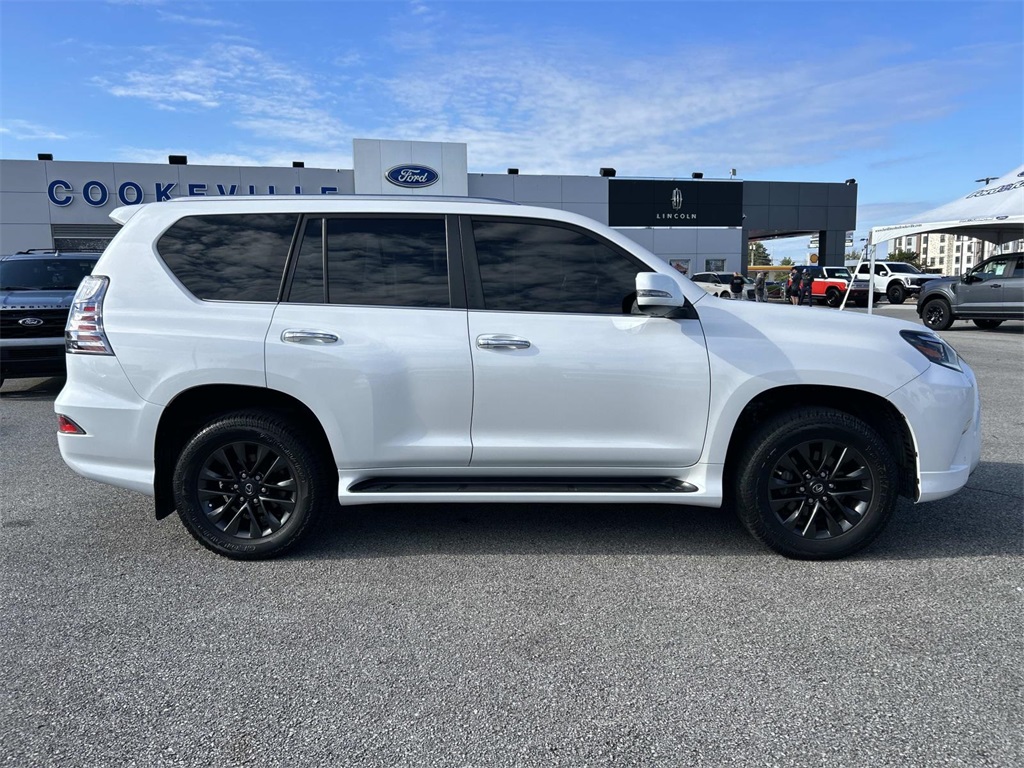 2020 Lexus GX 460 photo 3
