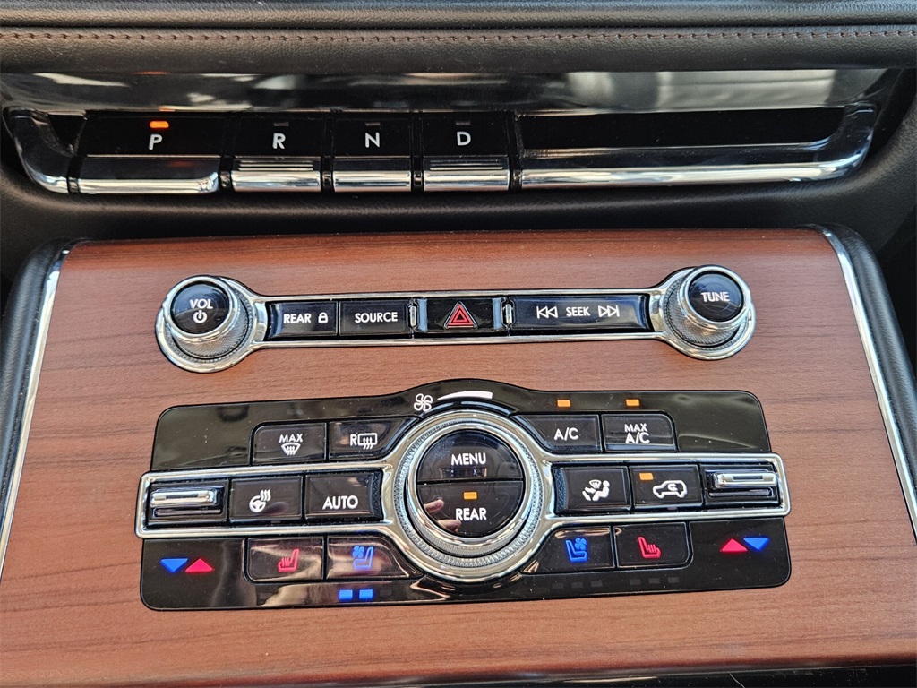 2021 Lincoln Aviator Grand Touring photo 17