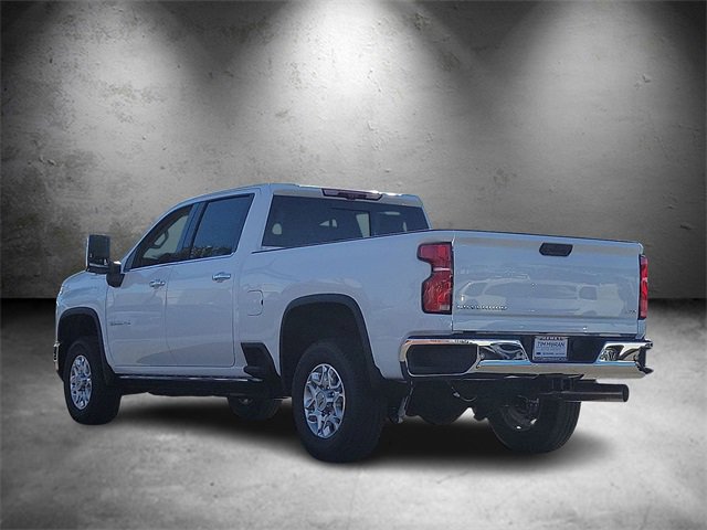 2025 Chevrolet Silverado 3500HD LTZ photo 3
