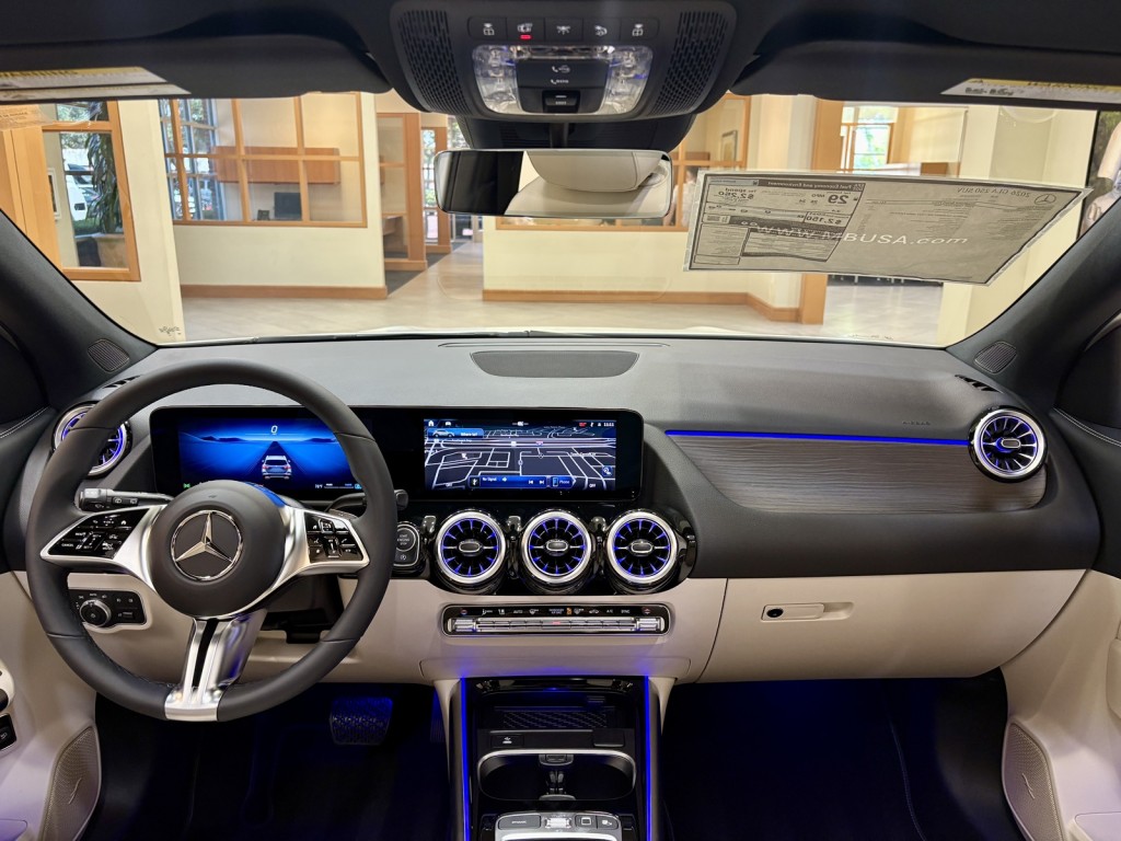 2026 Mercedes Benz GLA 250 photo 10
