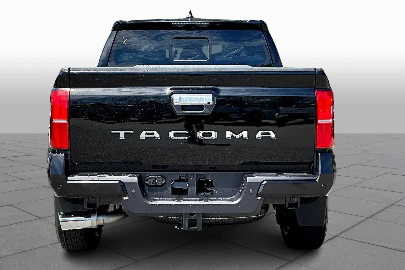 2025 Toyota Tacoma Limited 4x4 Double Cab photo 4