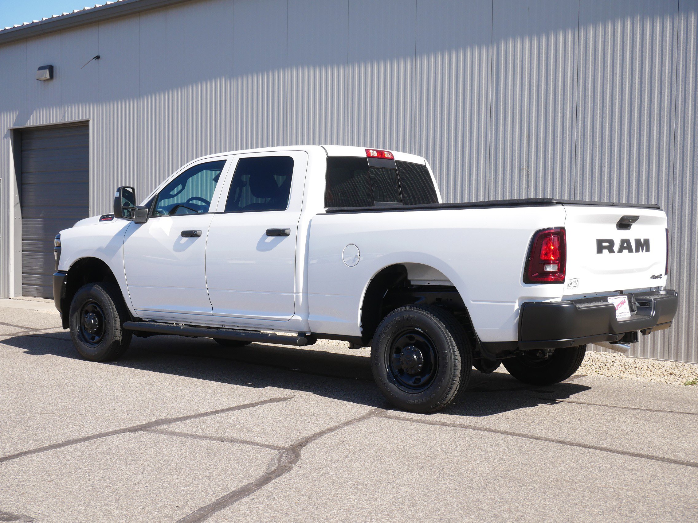 2025 Ram 2500 Tradesman photo 3
